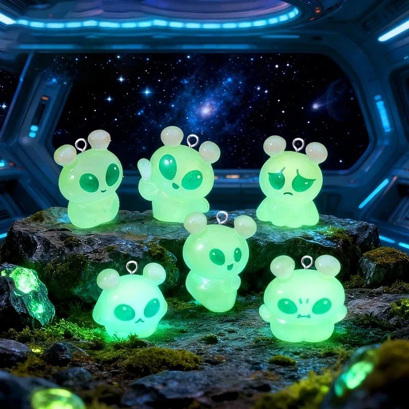 10Pcs Luminous Mini Green Alie - Resin Art Supplies Near Me recension och pris
