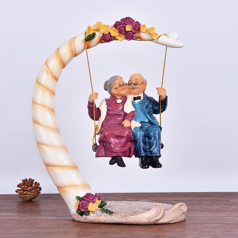 Chinese Swing Old Couples Resi - Resin Art Decoration Items recension och pris